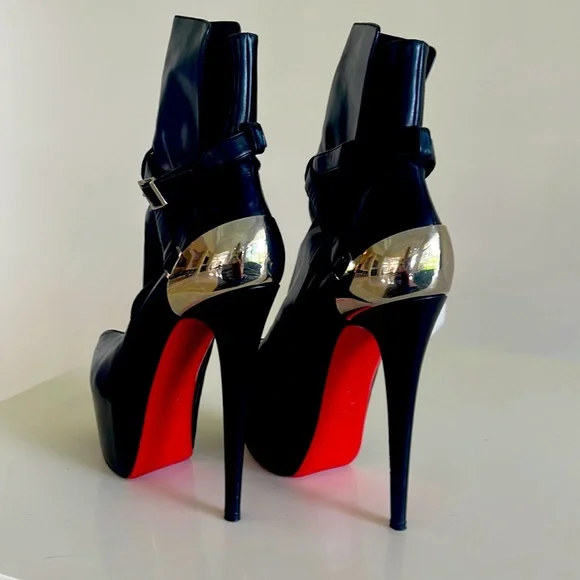VIP【送料関税込】ChristianLouboutin High Heels Ankle Boots Christian Louboutin Lisse 100 Ankle Boots - Size 39.5